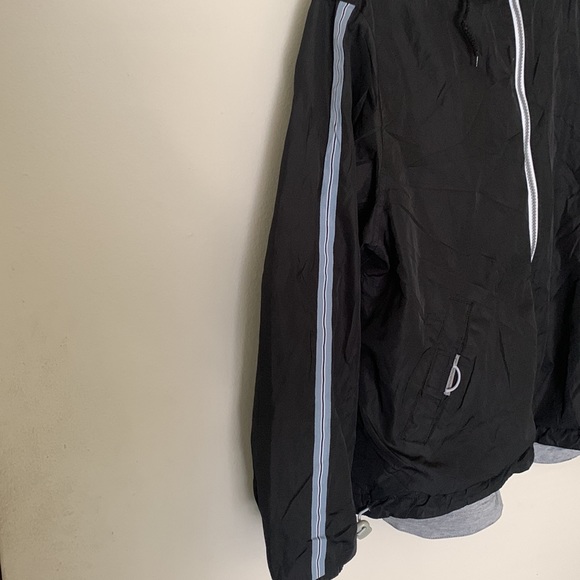 Generic Jacket - Picture 3 of 3